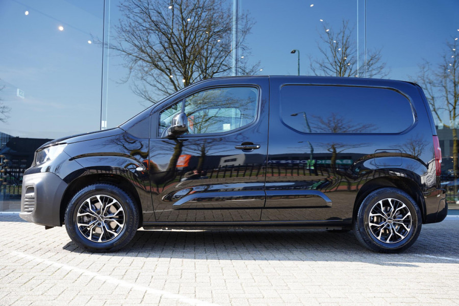 Peugeot e-Partner 136 L1 50 kWh Navigatie  / 3 Zits / 1e Eigenaar