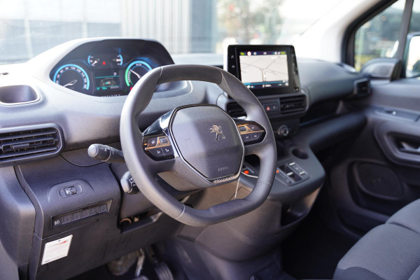 Peugeot e-Partner 136 L1 50 kWh Navigatie  / 3 Zits / 1e Eigenaar