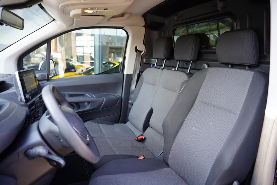 Peugeot e-Partner 136 L1 50 kWh Navigatie  / 3 Zits / 1e Eigenaar