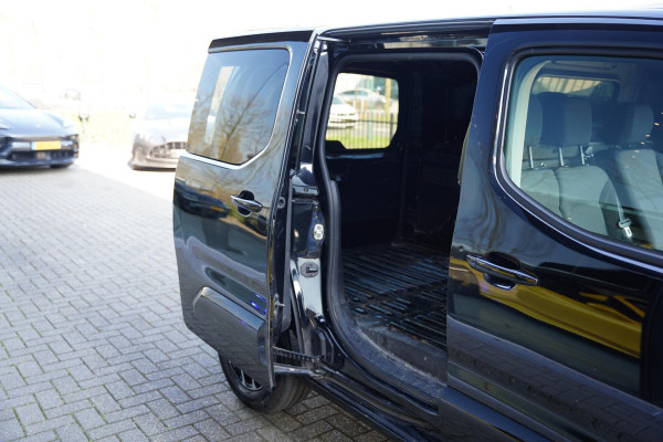 Peugeot e-Partner 136 L1 50 kWh Navigatie  / 3 Zits / 1e Eigenaar