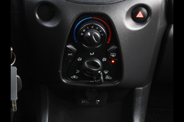 Toyota Aygo 1.0 VVT-i x-fun AIRCO | BT | LED | CV | LED