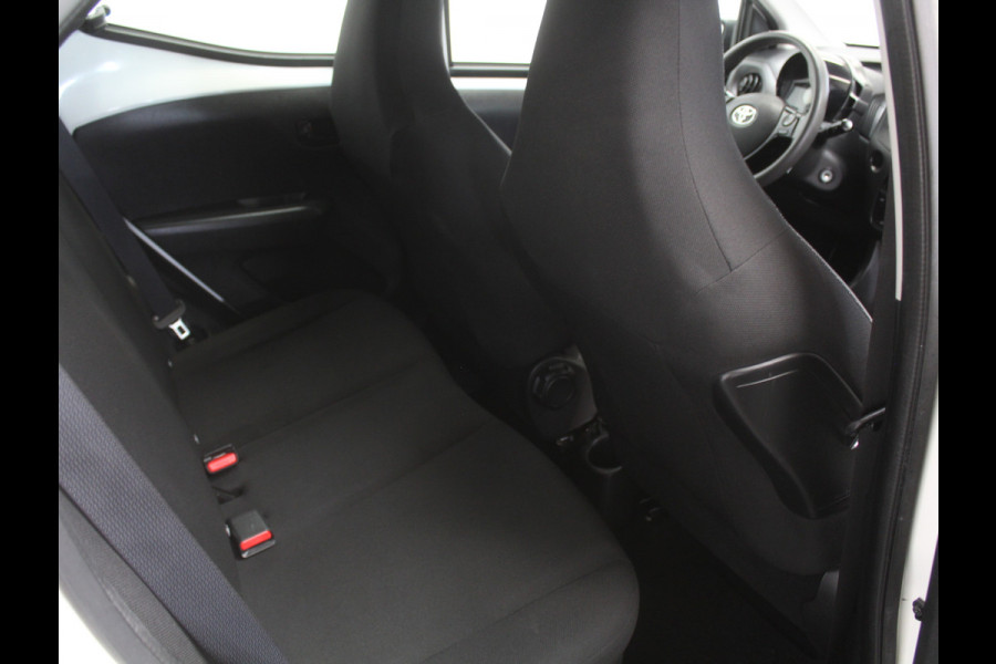 Toyota Aygo 1.0 VVT-i x-fun AIRCO | BT | LED | CV | LED