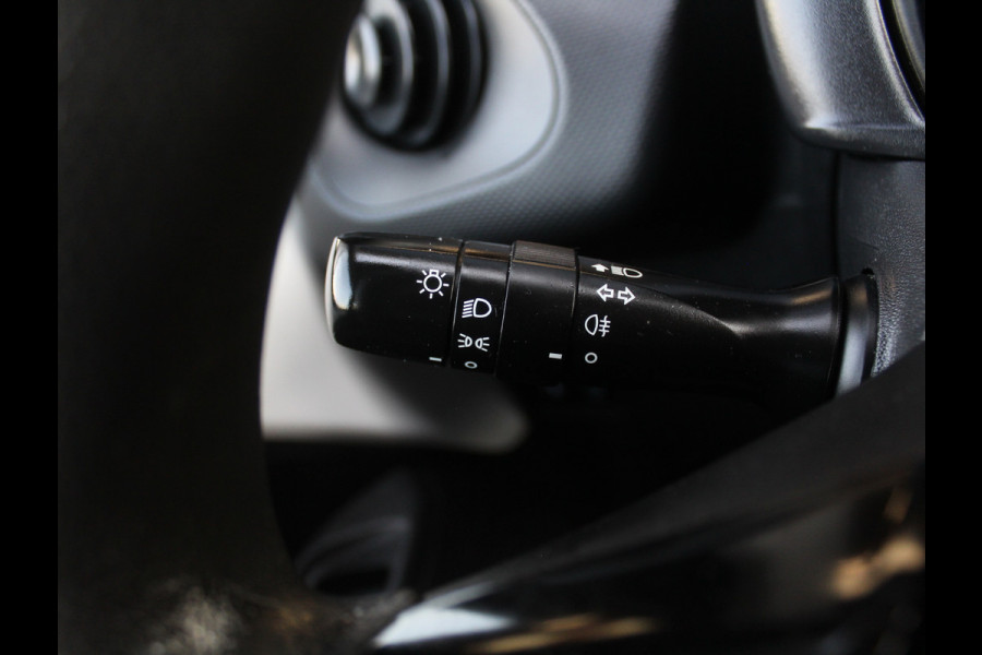 Toyota Aygo 1.0 VVT-i x-fun AIRCO | BT | LED | CV | LED
