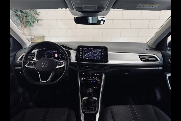 Volkswagen T-Roc 1.0 TSI Life | Camera | CarPlay | Stoelverw.