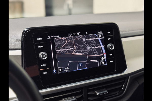 Volkswagen T-Roc 1.0 TSI Life | Camera | CarPlay | Stoelverw.