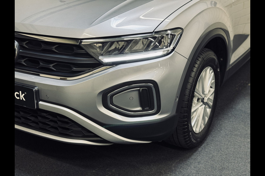 Volkswagen T-Roc 1.0 TSI Life | Camera | CarPlay | Stoelverw.
