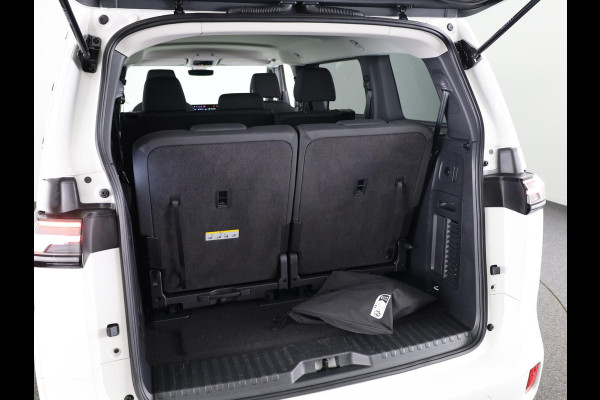 Volkswagen ID. Buzz Pro 86 kWh LWB 7p. 285PK | SOH 98% | Camera | Navigatie | 7 persoons | Extra getint glas