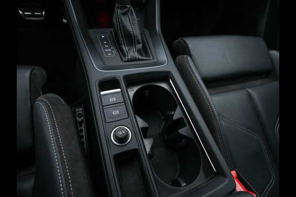 Audi Q3 Sportback 35 TFSI S-Line Edition (INCL-BTW) Aut. *LEATHER | FULL-LED | ADAPTIVE-CRUISE | DIGI-COCKPIT | NAVI-FULLMAP | CAMERA | DAB | AMBIENTLIGHT | PRIVACYGLASS | SHIFTPADDLES | ECC | PDC | 20''ALU*