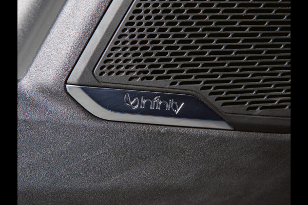 Lynk & Co 01 1.5 Black Edition Panoramadak|Camera|ACC|Stoelverwarming