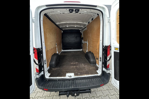Ford Transit 290 2.0 TDCI L2H2 Trend Trekhaak|Cruise|Camera