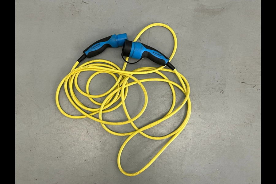 Volvo V90 2.0 T8 AWD R-Design / Pano / Harman / CarPlay / Trekhaak