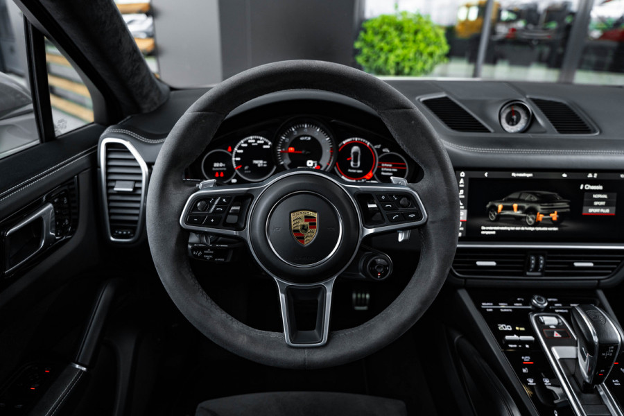 Porsche Cayenne Coupé 4.0 GTS - Sport Chrono | Panorama | Bose | Luchtvering
