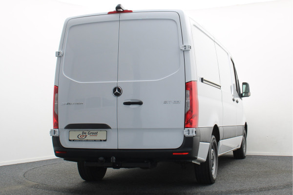 Mercedes-Benz Sprinter 317 CDI Aut. L2H1 Leer, 3-Zits, Camera, Standkachel, Airco, Cruise, Apple Carplay, Trekhaak