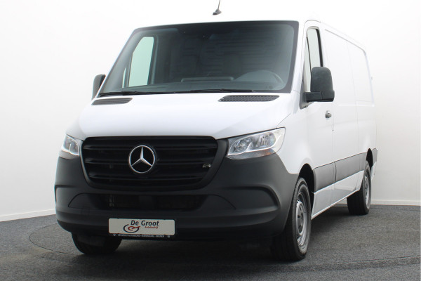 Mercedes-Benz Sprinter 317 CDI Aut. L2H1 Leer, 3-Zits, Camera, Standkachel, Airco, Cruise, Apple Carplay, Trekhaak
