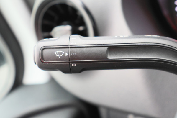 Mercedes-Benz Sprinter 317 CDI Aut. L2H1 Leer, 3-Zits, Camera, Standkachel, Airco, Cruise, Apple Carplay, Trekhaak