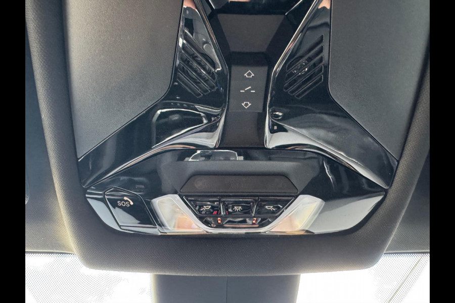 BMW 1-Serie (f40) 118i M Sport | Panoramadak, 19 inch, Leer, Stoel + Stuurverwarming, Keyless, Elektrische achterklep, Parkeercamera