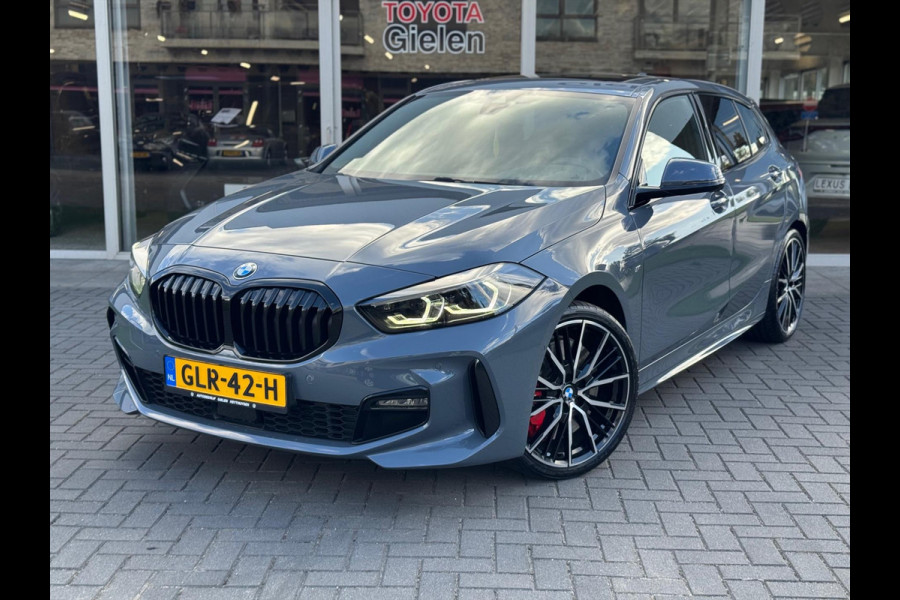 BMW 1-Serie (f40) 118i M Sport | Panoramadak, 19 inch, Leer, Stoel + Stuurverwarming, Keyless, Elektrische achterklep, Parkeercamera