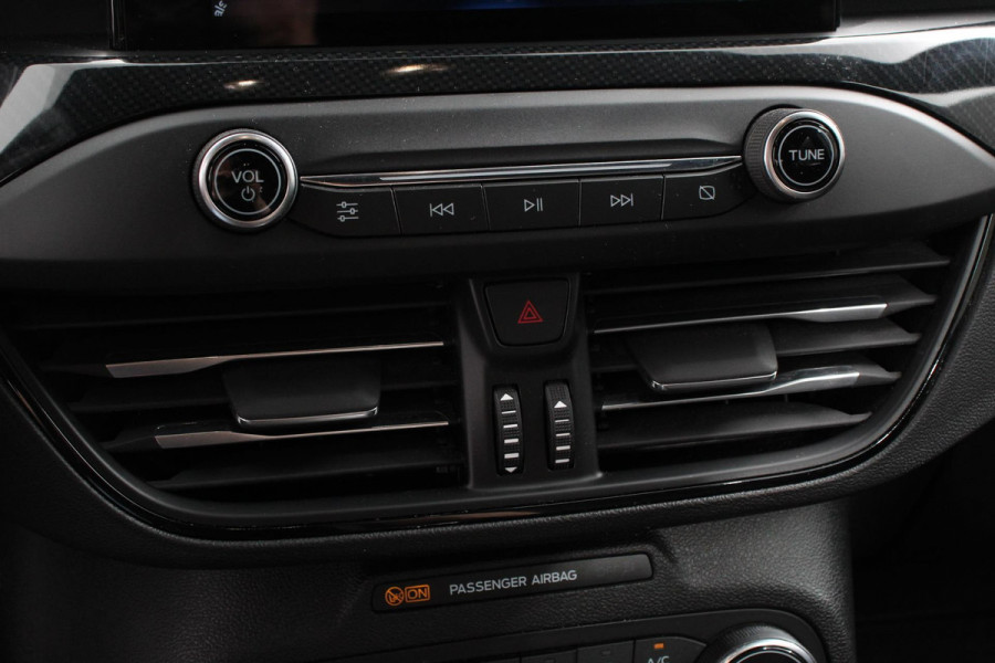 Ford FOCUS Wagon 1.0 EcoBoost ST Line 125 Pk Navigatie Adaptive Cruise Control Trekhaak Head Up Display Privacy Glass Lane Assist