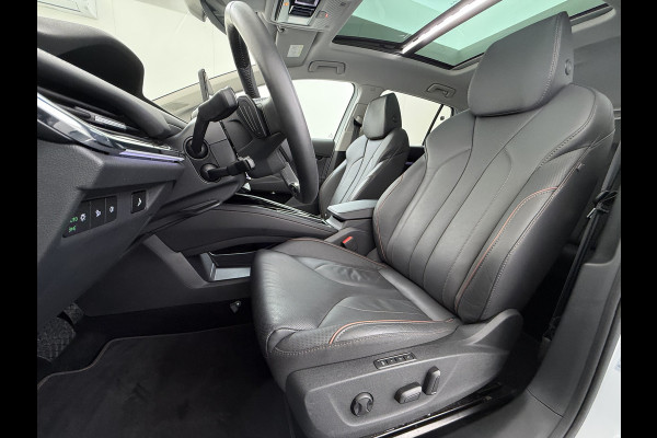 Škoda ENYAQ iV 80 SOH 93% Warmtepomp Pano-Dak Leer+Elektr+Memory+Verwarmd Adap.Cruise Lmv 21" Camera Matrix-Led Apple Carplay Android Auto Pdc Privacy GlasDAB Stuur+Achterbankverwarming Draadloze telefoonlader Keyless Dodehoek detectie Dealeronderhouden Origineel Nederlandse Auto Nieuwprijs €59.055,-