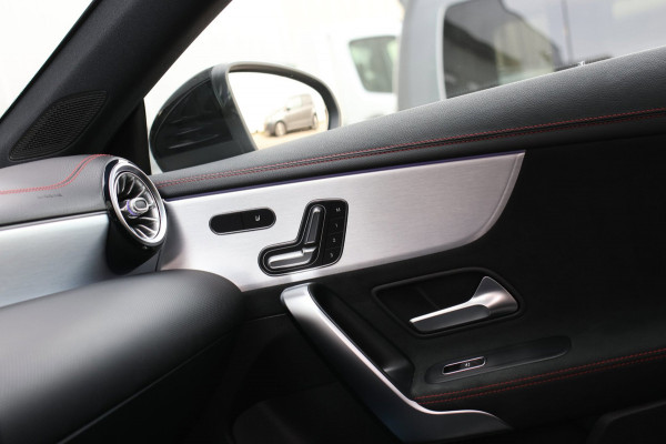 Mercedes-Benz CLA-Klasse Shooting Brake 250 e AMG *Pano*360 Camera*Keyless*Elek. Stoelen*