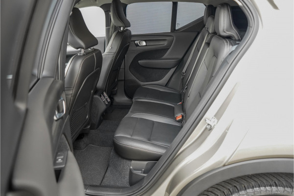 Volvo XC40 1.5 T3 Inscription 164PK Leder Camera Stoelverw Voorruitverw