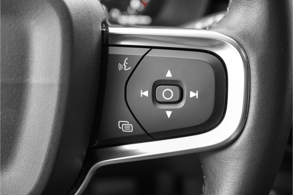 Volvo XC40 1.5 T3 Inscription 164PK Leder Camera Stoelverw Voorruitverw