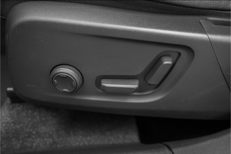Volvo XC40 1.5 T3 Inscription 164PK Leder Camera Stoelverw Voorruitverw