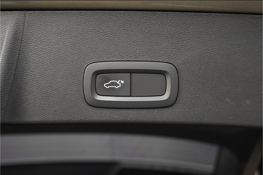 Volvo XC40 1.5 T3 Inscription 164PK Leder Camera Stoelverw Voorruitverw