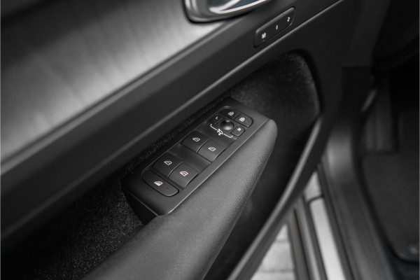 Volvo XC40 1.5 T3 Inscription 164PK Leder Camera Stoelverw Voorruitverw