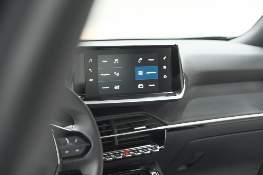 Peugeot 2008 PureTech 100 Active Pack | Allseason Banden | Parkeersensoren | Navigatie | Apple Carplay