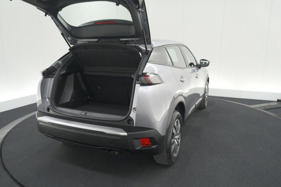 Peugeot 2008 PureTech 100 Active Pack | Allseason Banden | Parkeersensoren | Navigatie | Apple Carplay