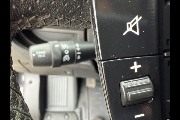 Peugeot Boxer 335 2.2 BlueHDi 165pk L3H2 Premium / vaste prijs rijklaar € 15.950 ex btw / lease vanaf € 269 / bpm vrij / euro 6 / airco / cruise / trekhaak / camera / imperial