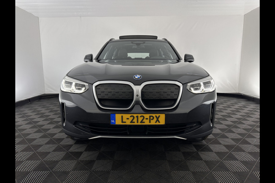 BMW iX3 High Executive 80 kWh [ 3-Fase-11kW ] {SOH-99%} (INCL-BTW) Aut. *HEATPUMP | PANO | LEATHER | HARMAN/KARDON | FULL-LED | BLINDSPOT | MEMORY-PACK | DIGI-COCKPIT | HEATED-SPORTSEATS | KEYLESS | TOPVIEW | DAB+ | NAVI-FULLMAP | HEAD-UP | ...