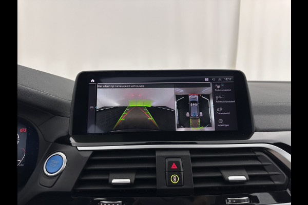 BMW iX3 High Executive 80 kWh [ 3-Fase-11kW ] {SOH-99%} (INCL-BTW) Aut. *HEATPUMP | PANO | LEATHER | HARMAN/KARDON | FULL-LED | BLINDSPOT | MEMORY-PACK | DIGI-COCKPIT | HEATED-SPORTSEATS | KEYLESS | TOPVIEW | DAB+ | NAVI-FULLMAP | HEAD-UP | ...