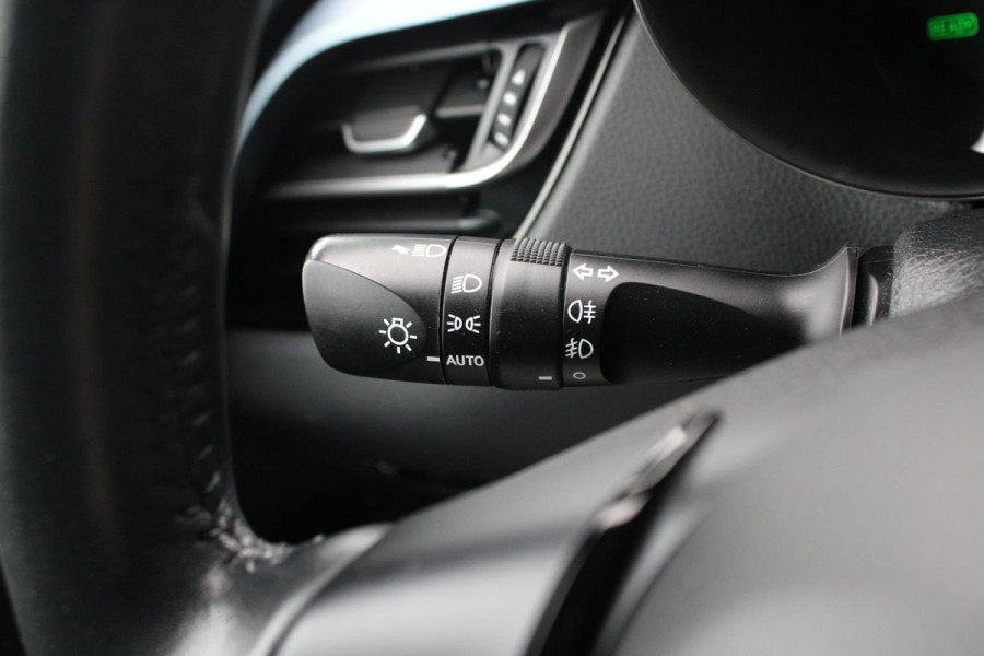 Toyota C-HR 2.0 Hybrid Style | JBL Audio | BLIS | Stoelverarming | Camera | Navigatie | Cruise Control |