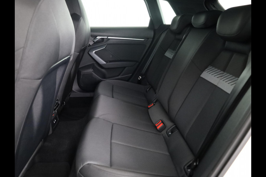 Audi A3 Sportback 40 TFSI e Pro Line 204pk | 18 inch Lichtmetalen velgen | Led koplampen | Sportstoelen | Verlengde garantie