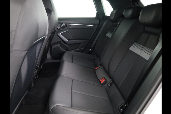 Audi A3 Sportback 40 TFSI e Pro Line 204pk | 18 inch Lichtmetalen velgen | Led koplampen | Sportstoelen | Verlengde garantie