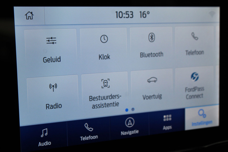 Ford Puma 1.0-125pk EcoBoost Mild-Hybrid Titanium. Fabrieksgarantie t/m 21-05-2027 ! Slechts 14.800km ! Volautm. airco, pdc achter, all season banden, stoel-, stuur- en voorraamverw., navigatie, telefoonvoorb., elektr. achterklep, cruise cntrl, keyless entry&go etc.