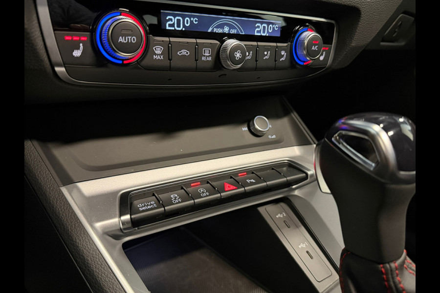 Audi Q3 Sportback 35 TFSI S line Panorama RS-seats 06-2025