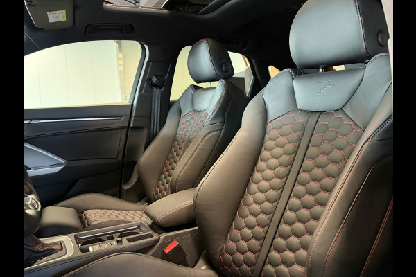 Audi Q3 Sportback 35 TFSI S line Panorama RS-seats 06-2025