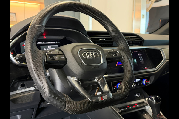 Audi Q3 Sportback 35 TFSI S line Panorama RS-seats 06-2025