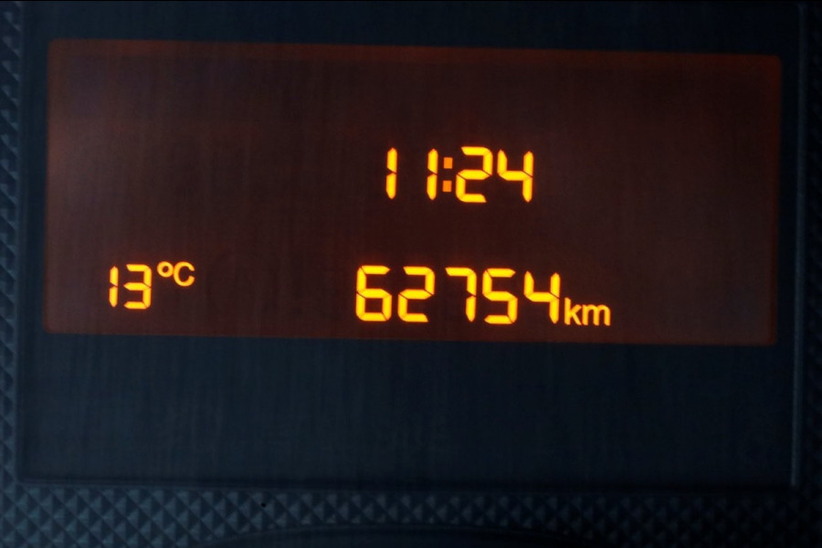 Opel Movano 2.2D 140pk Bakwagen met laadklep 1.060kg laadvermogen 08-2023