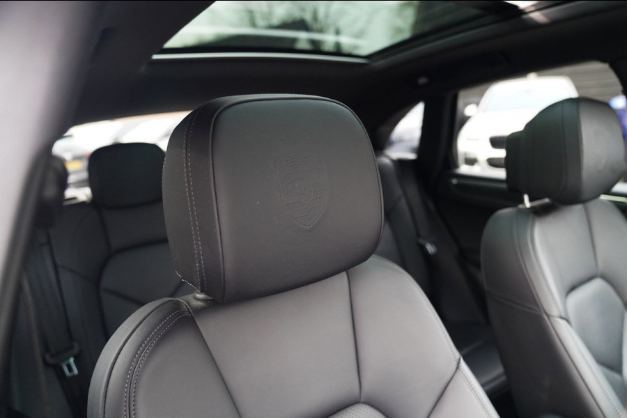 Porsche Macan 2.0 S | Panorama | Bose Sound System | incl BTW | Memory stoelen | 100% Dealer onderhouden | Trekhaak | Krijt Grijs