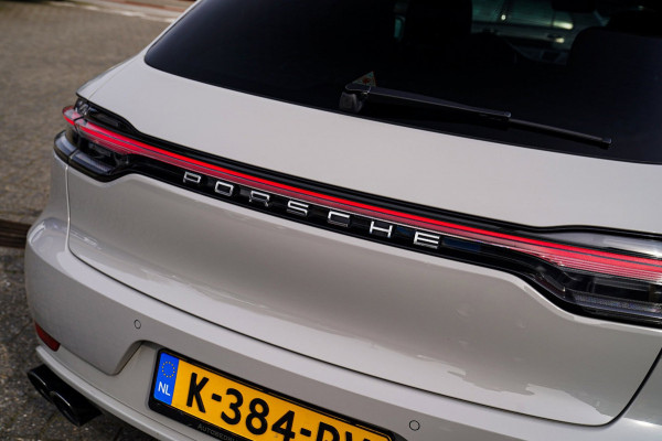 Porsche Macan 2.0 S | Panorama | Bose Sound System | incl BTW | Memory stoelen | 100% Dealer onderhouden | Trekhaak | Krijt Grijs