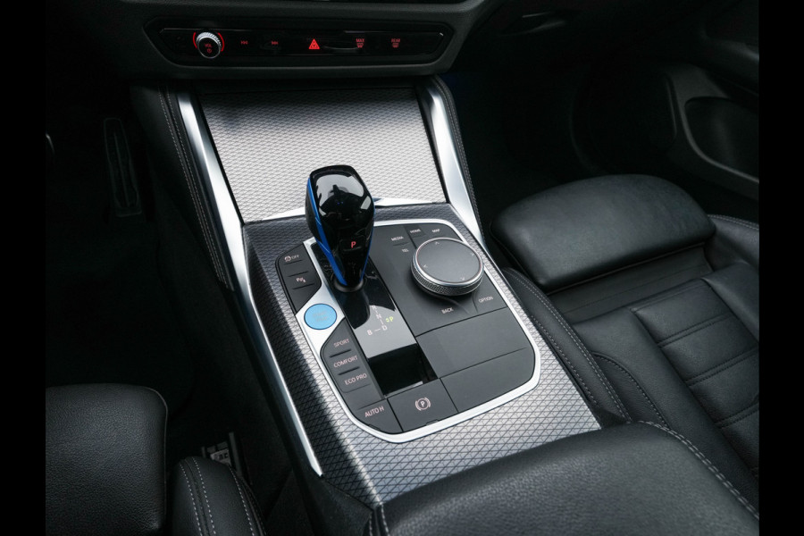 BMW i4 eDrive40 High Executive 84 kWh M-Sportpack [ 3-Fase-11kW ] {SOH-93%} (INCL.BTW)  Aut *LEATHER | HEAD UP | FULL-LED | HIFI-SOUND | CRUISE | WIDESCREEN-COCKPIT | DAB+ | CAMERA | AMBIENTLIGHT | CARPLAY | HEATED-SPORTSEATS | PRIVACY-GLASS | 19''ALU*