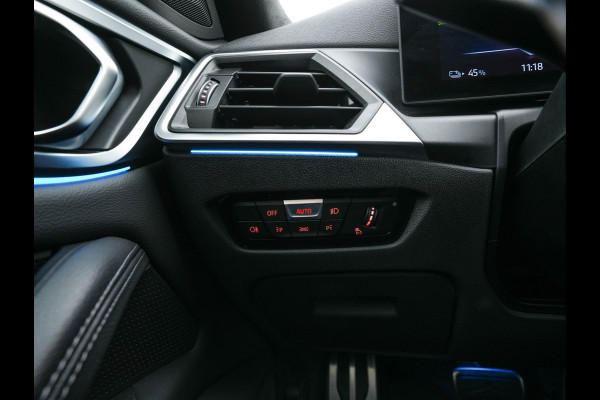 BMW i4 eDrive40 High Executive 84 kWh M-Sportpack [ 3-Fase-11kW ] {SOH-93%} (INCL.BTW)  Aut *LEATHER | HEAD UP | FULL-LED | HIFI-SOUND | CRUISE | WIDESCREEN-COCKPIT | DAB+ | CAMERA | AMBIENTLIGHT | CARPLAY | HEATED-SPORTSEATS | PRIVACY-GLASS | 19''ALU*