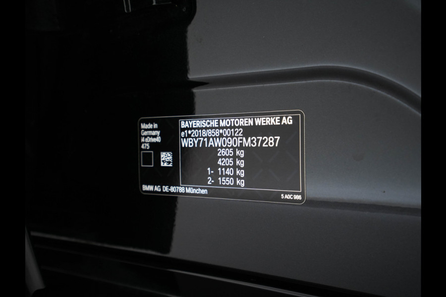 BMW i4 eDrive40 High Executive 84 kWh M-Sportpack [ 3-Fase-11kW ] {SOH-93%} (INCL.BTW)  Aut *LEATHER | HEAD UP | FULL-LED | HIFI-SOUND | CRUISE | WIDESCREEN-COCKPIT | DAB+ | CAMERA | AMBIENTLIGHT | CARPLAY | HEATED-SPORTSEATS | PRIVACY-GLASS | 19''ALU*