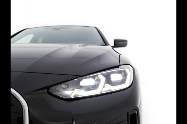 BMW i4 eDrive40 High Executive 84 kWh M-Sportpack [ 3-Fase-11kW ] {SOH-93%} (INCL.BTW)  Aut *LEATHER | HEAD UP | FULL-LED | HIFI-SOUND | CRUISE | WIDESCREEN-COCKPIT | DAB+ | CAMERA | AMBIENTLIGHT | CARPLAY | HEATED-SPORTSEATS | PRIVACY-GLASS | 19''ALU*