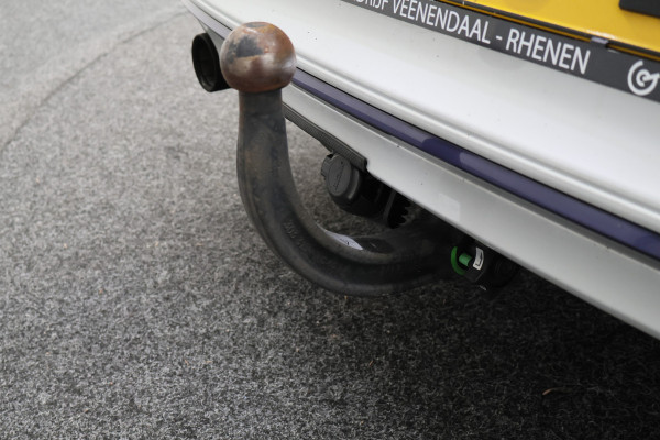 BMW 1-serie 118i Corporate Lease Executive Automaat Navigatie, LED, Climate, Cruise, Trekhaak