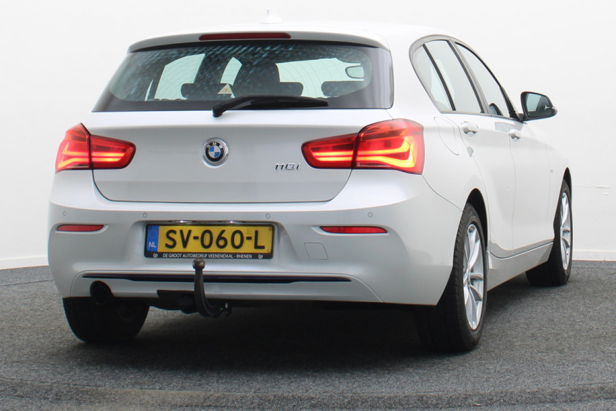 BMW 1-serie 118i Corporate Lease Executive Automaat Navigatie, LED, Climate, Cruise, Trekhaak